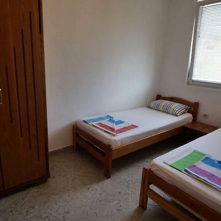 Familien Apartment Zeno Ulcinj Exterior photo